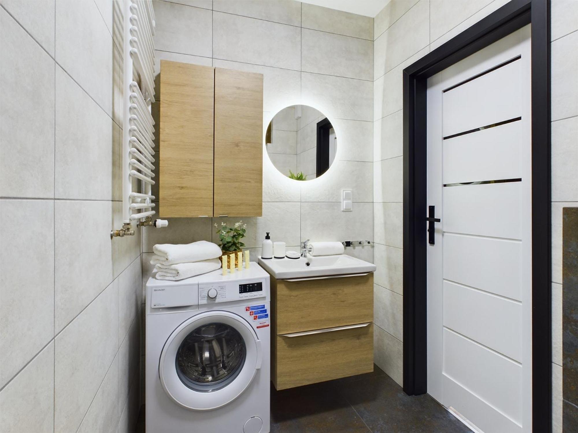 Exceptional With Parking By Renters Krakau