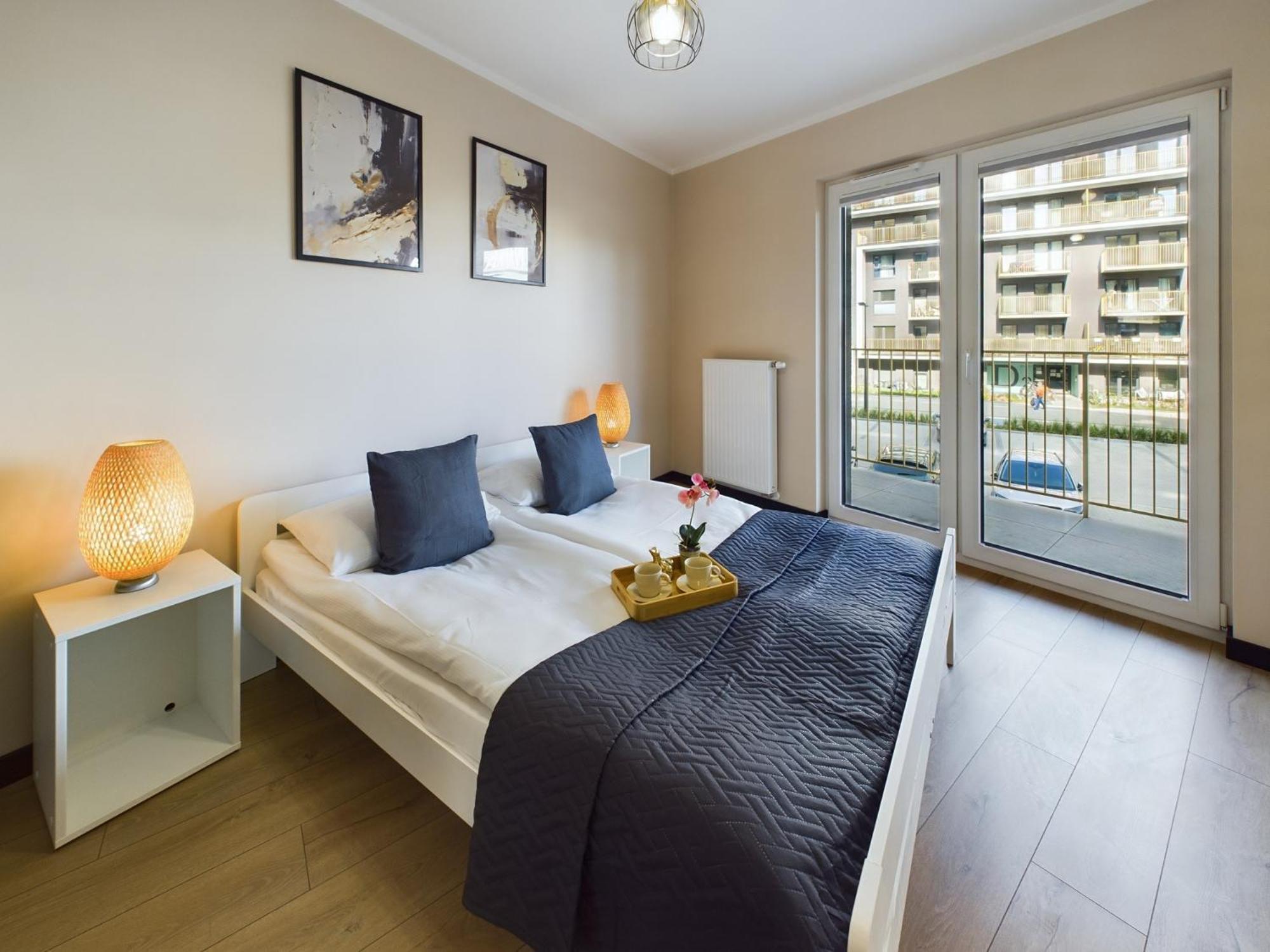 Exceptional With Parking By Renters * Krakau