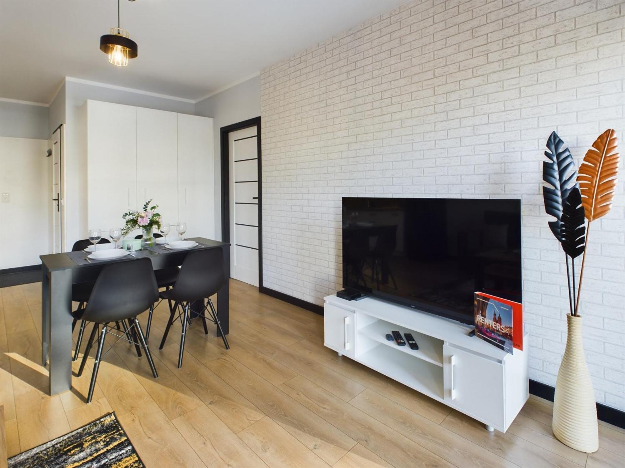 Exceptional With Parking By Renters Krakau